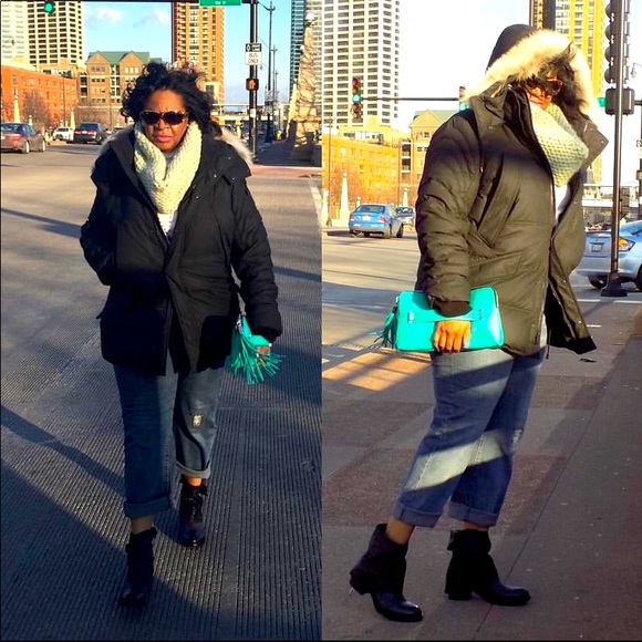 ✨MILLY✨ Pastel Blue Women's Astor Tassel Clutch - Picture 10 of 10